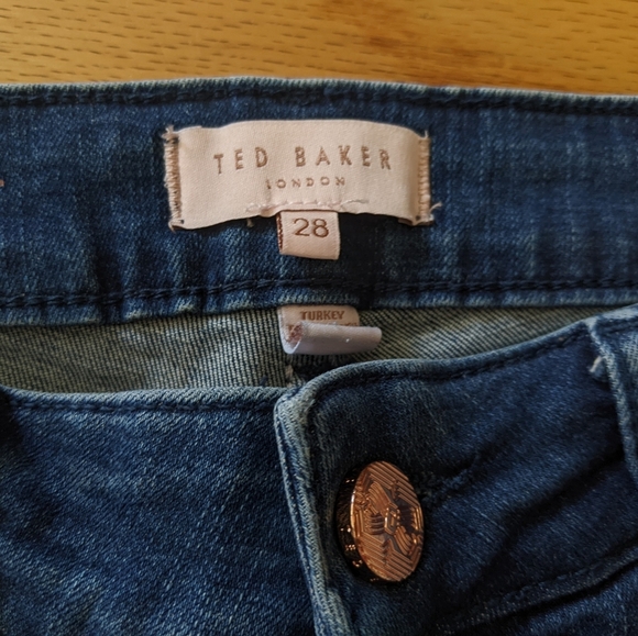 Ted Baker Catrina Uneven Raw Hem Skinny Jeans - Picture 3 of 8